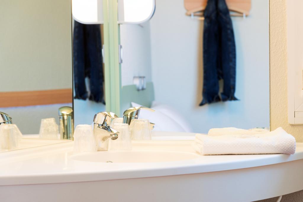 Ibis Budget Гранвил Екстериор снимка